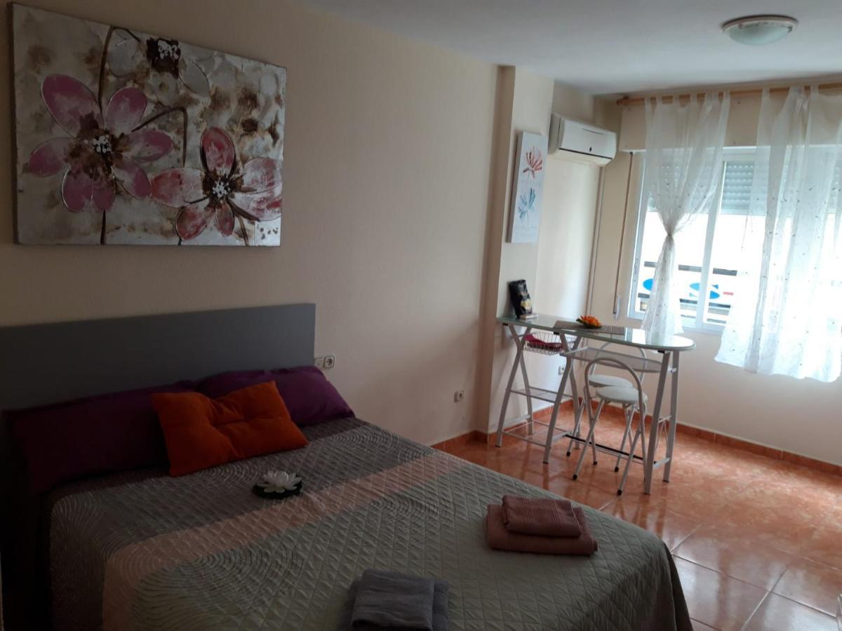 Almudena Estudio Torrevieja Extérieur photo